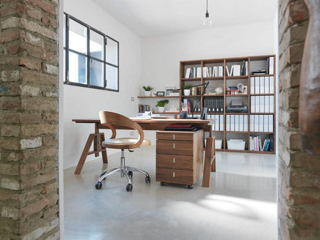 TEAM 7 atelier desk. photo: TEAM 7 - Available in Canada at The Mattress & Sleep Co.