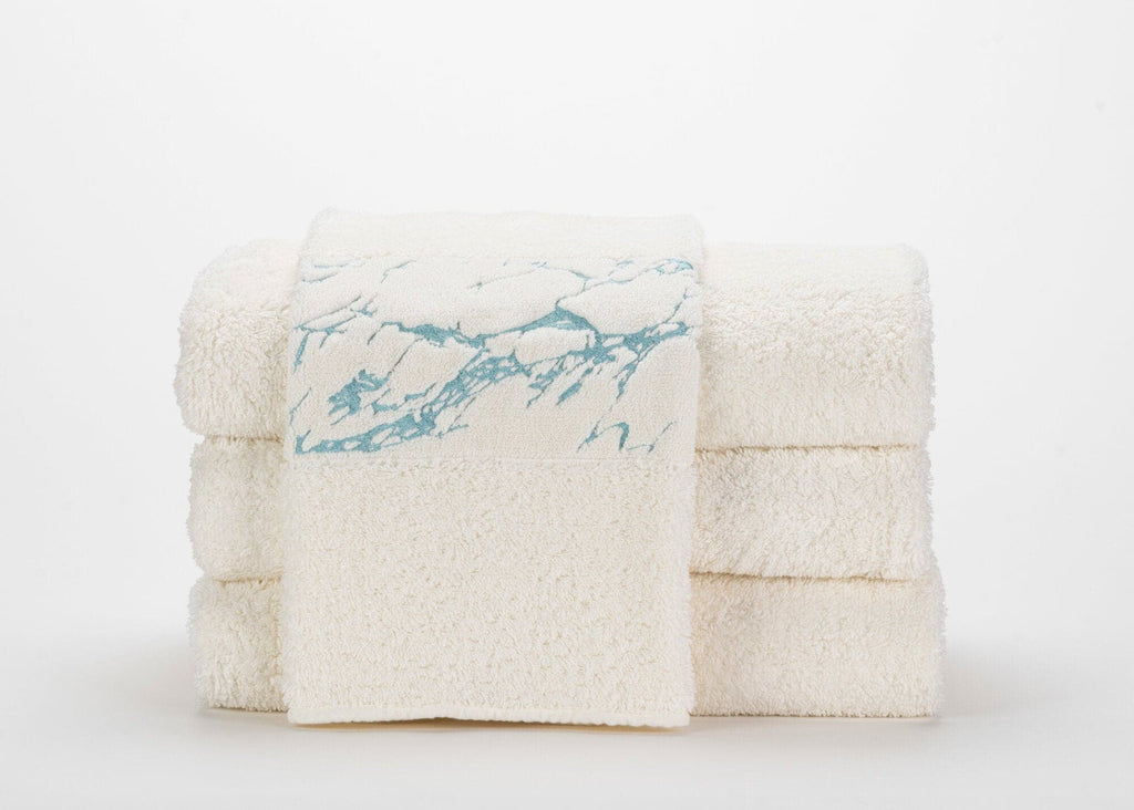 Abyss Alpi Towels with 235 Ice design elements.