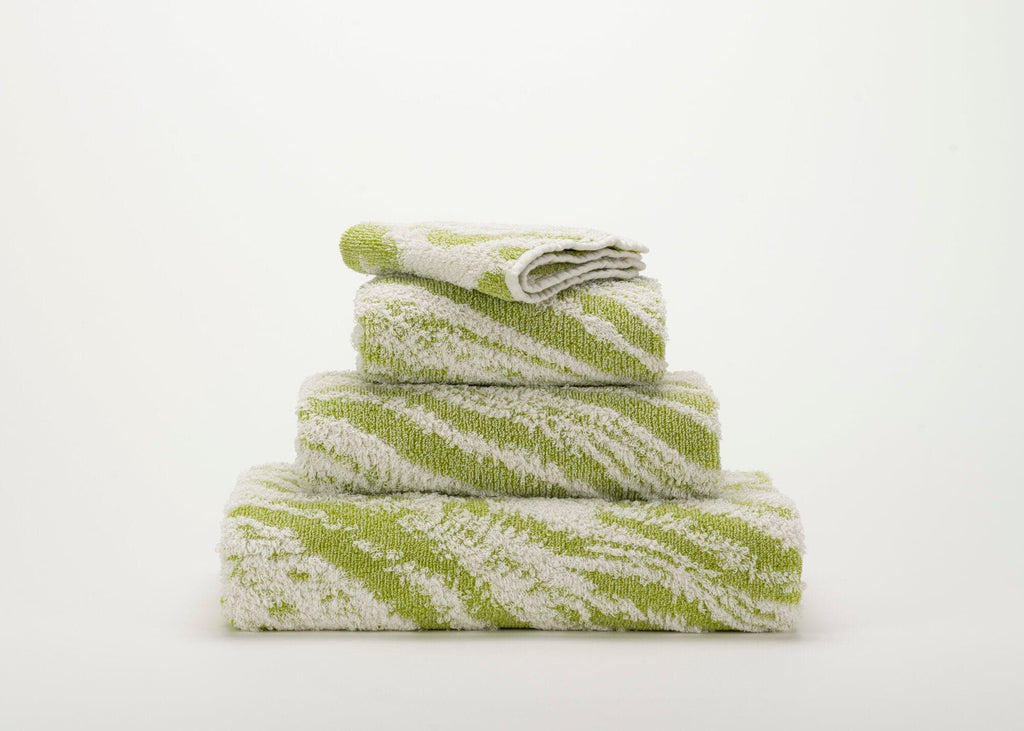 Abyss Fogo Towels in 165 Apple Green