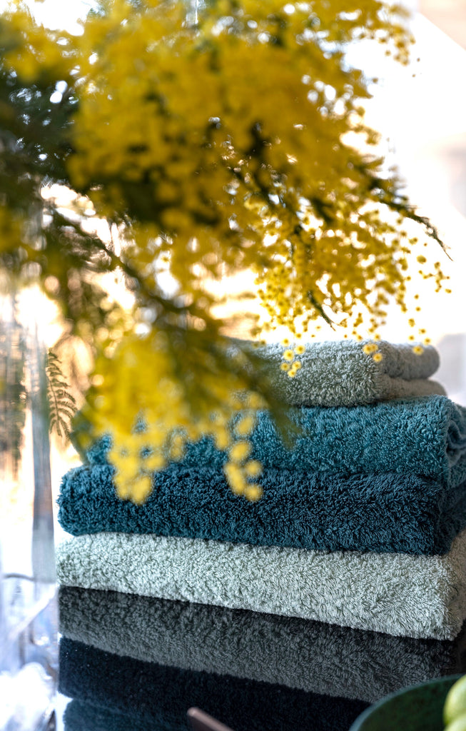 Abyss Super Pile Towels use only 100% GIZA 70 Egyptian Cotton, and not just the pile. Even the base and bias trim are pure GIZA 70.