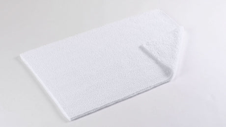 Bay Bath Rug in 100 White