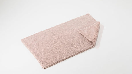 Bay Bath Rug in 518 Primrose