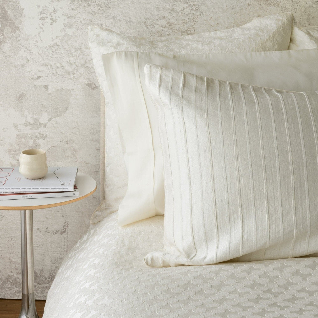 Anello Alabaster Duvet Cover