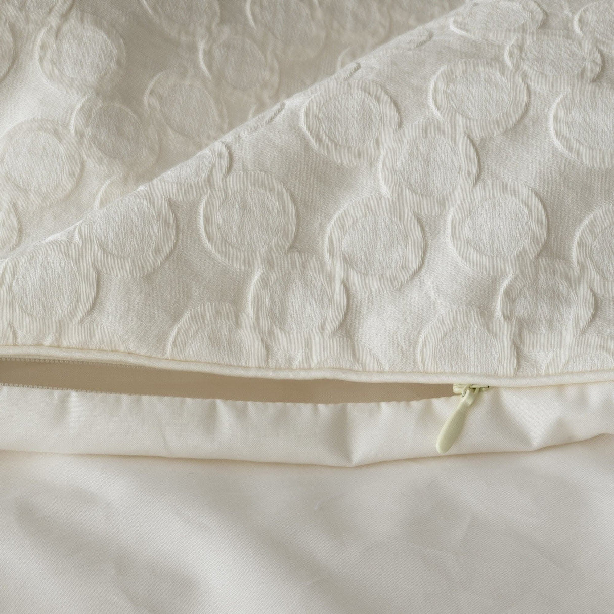 Anello Alabaster Duvet Cover