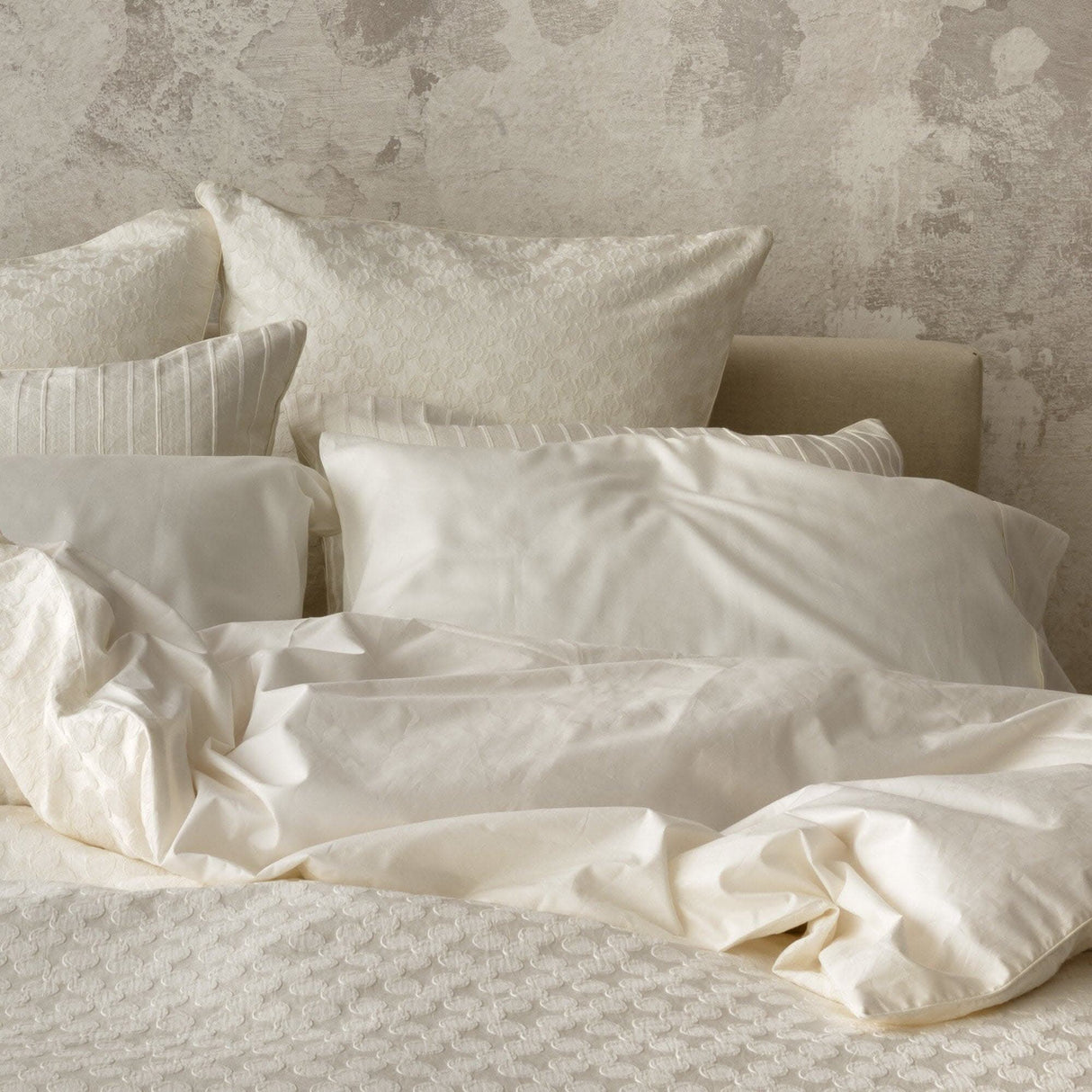 Anello Alabaster Duvet Cover