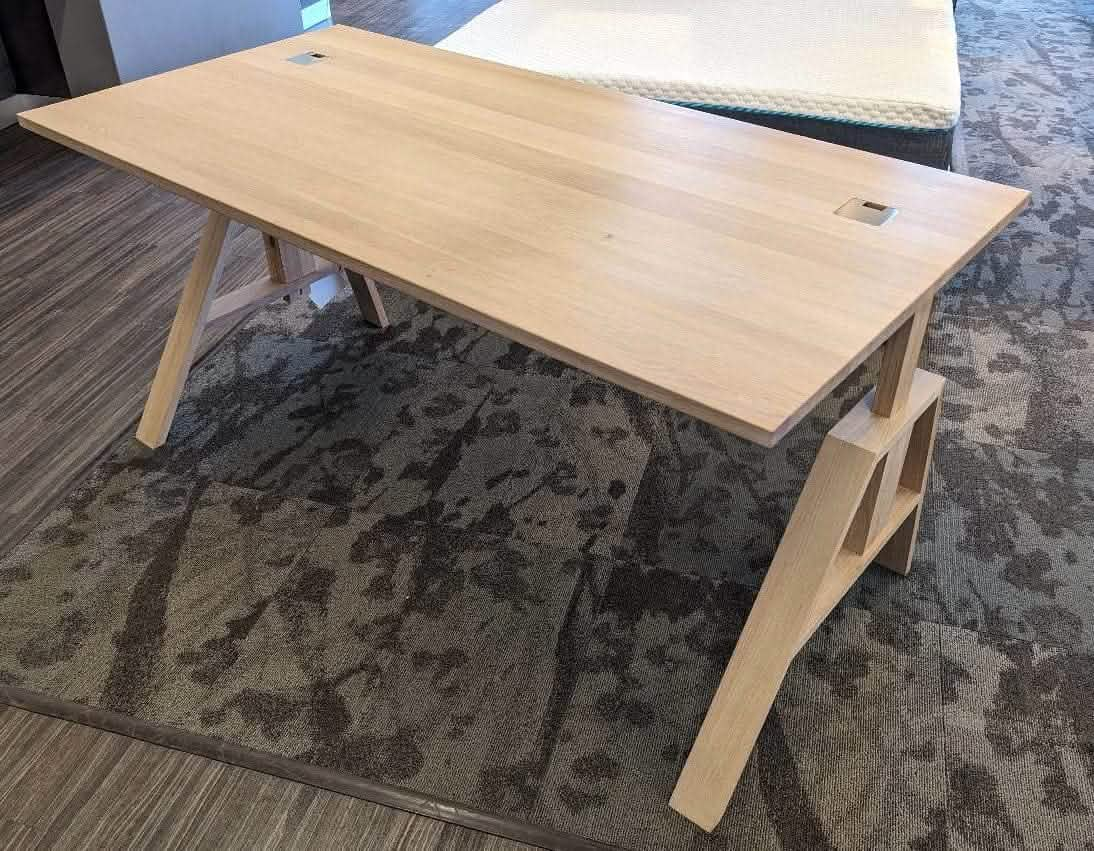 TEAM 7 atelier desk. photo: TEAM 7 - Available in Canada at The Mattress & Sleep Co.